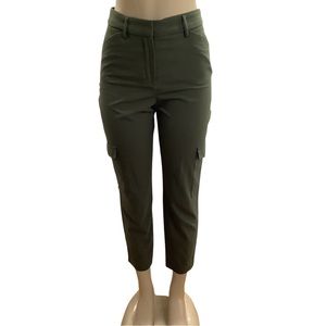 Express Olive Green Crop Pants With Side Pockets Size 6 (Preowned) like new!